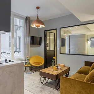Apartment Fabulous Grey, Paris