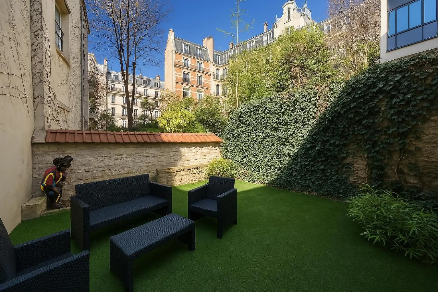 Garden Flat In Paris 16 Apartment